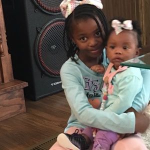 Meet your Posher, Tara